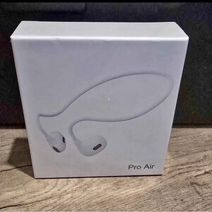 Pro Air Wireless Earbuds in White